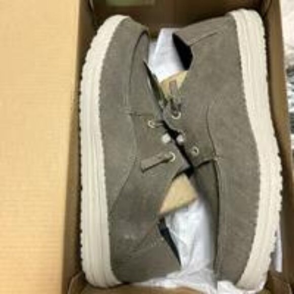 skechers classic fit memory foam air cooled